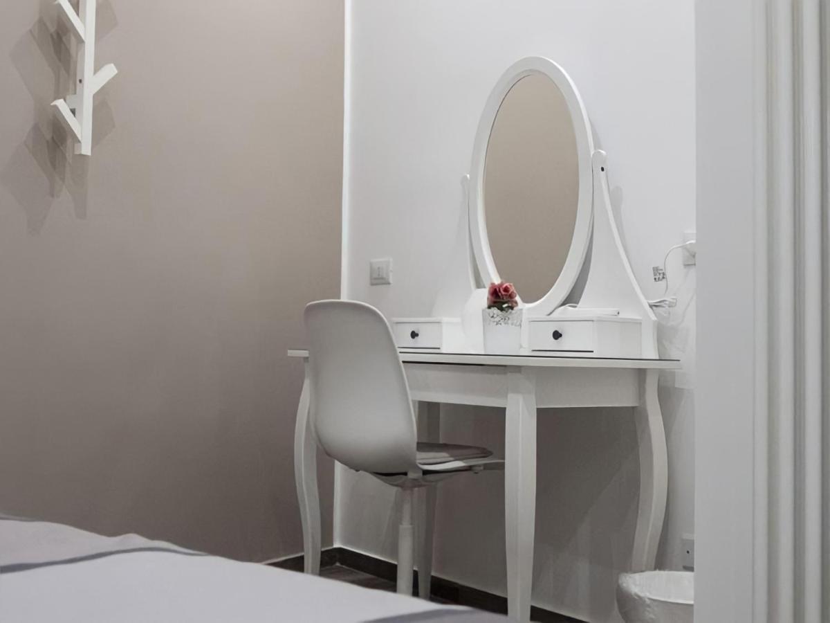 Garibaldi Rooms 29 - Piazza Marina A Palermo - In Pieno Centro. Экстерьер фото